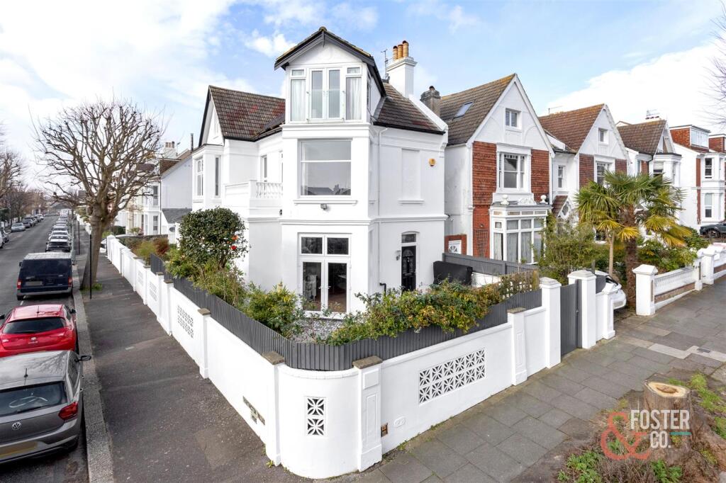 Hove Park Villas, 18 &amp; 18a ELEVATED EXTERNALS ONLY