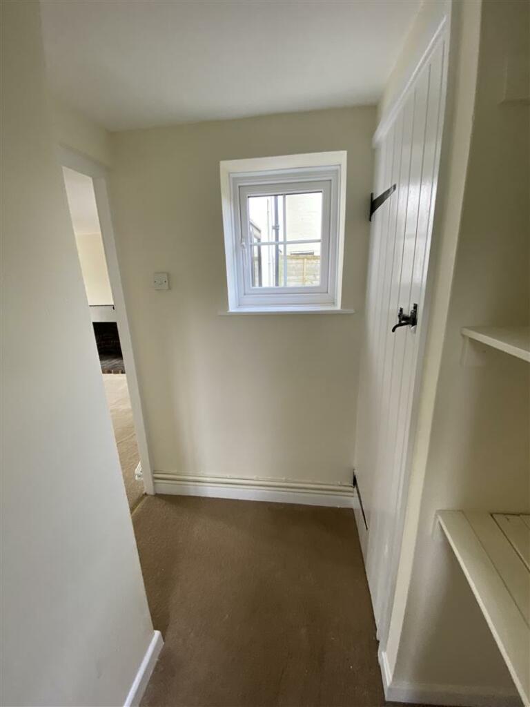 2 Wisdom Lane Bottom Hall.jpg