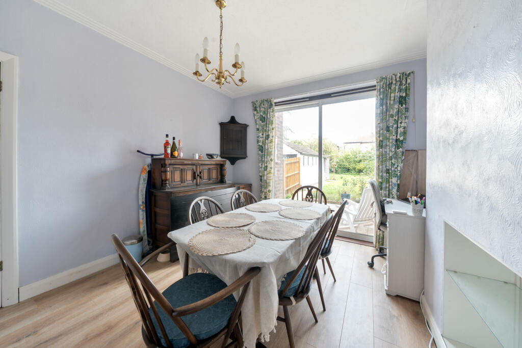 1297078-8-6846c54...