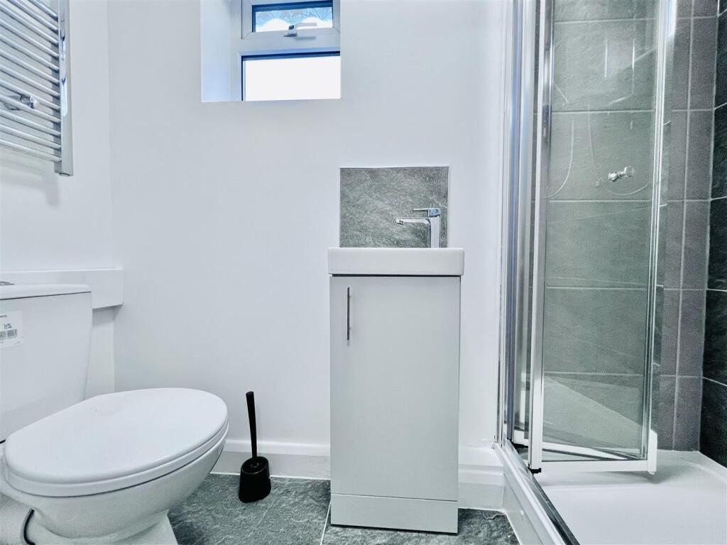 Ensuite Two