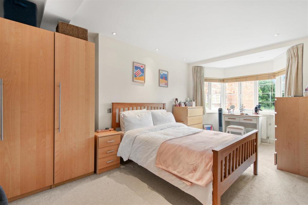Flat 32, Whittington Court - hheUXZrnvudJQEnK9Omi.