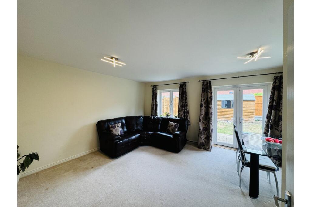 Living / Dining Room