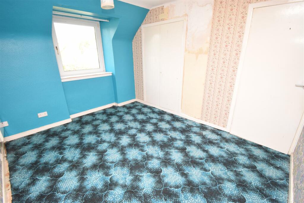 BEDROOM TWO.JPG