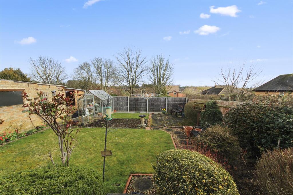 Finedon Road  (19).jpg