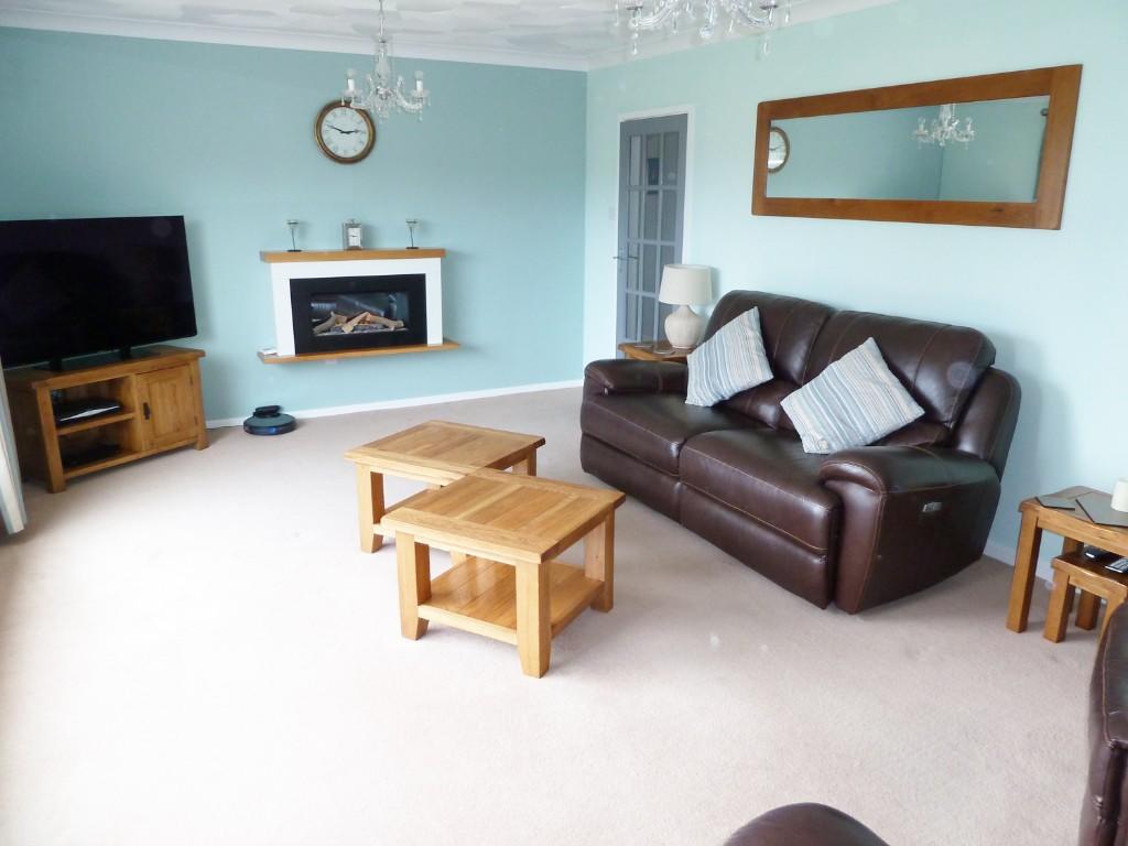 Excellent Lounge