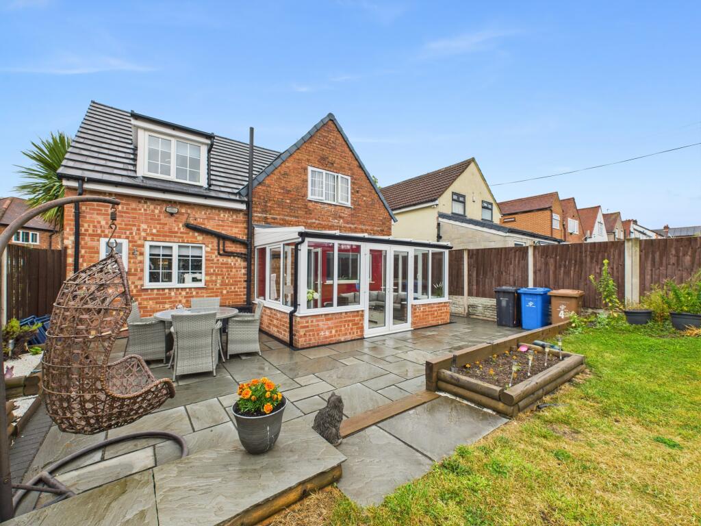 CAM02871G0-PR0472-STILL022