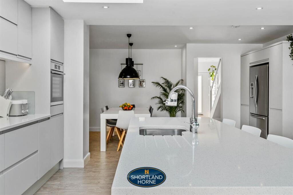 kitchen/family room