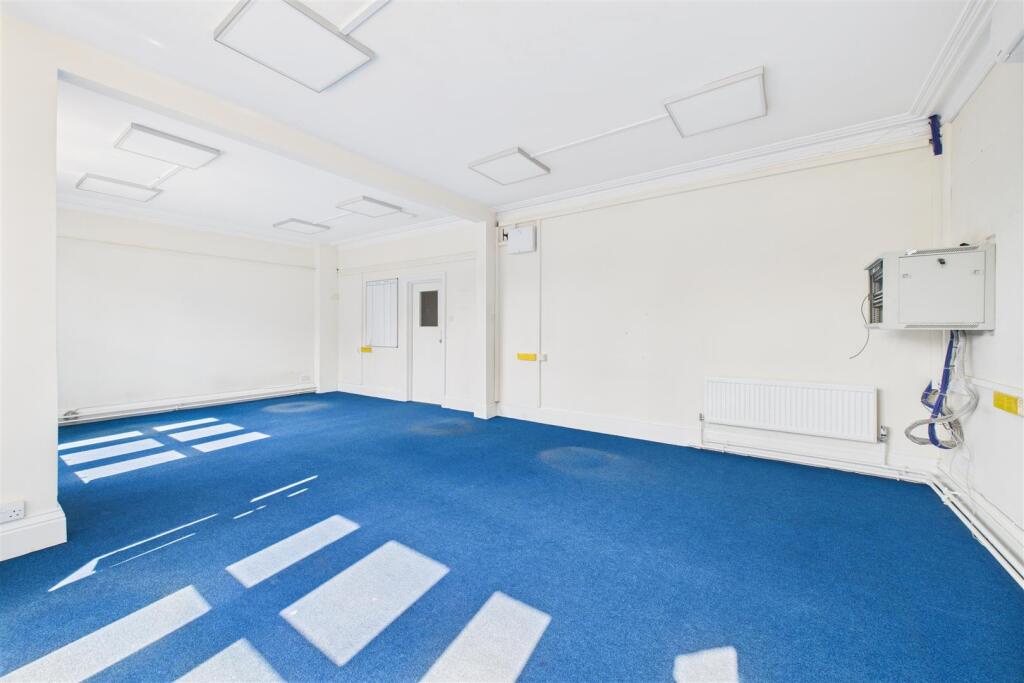 Wellsway House, 9, Wellsway Keynsham, B A N E S, B