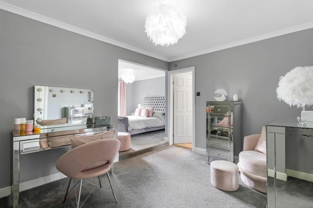 dressing room pink.jpg