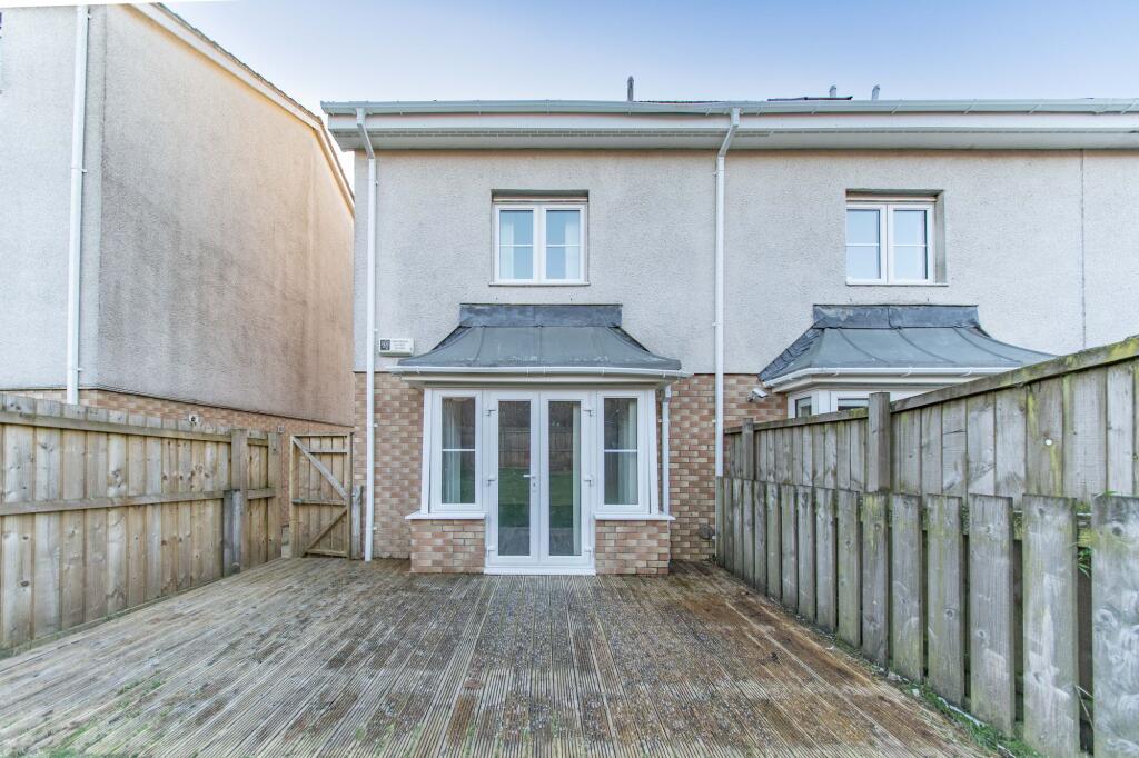 Rear of Property/Decking