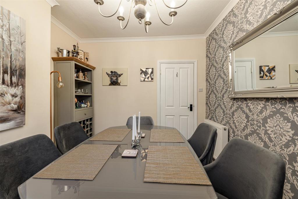 2 Smithy Row Clovenfords 08.JPG