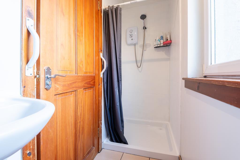 SHOWER AREA
