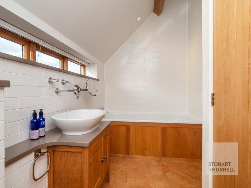En-Suite Bathroom