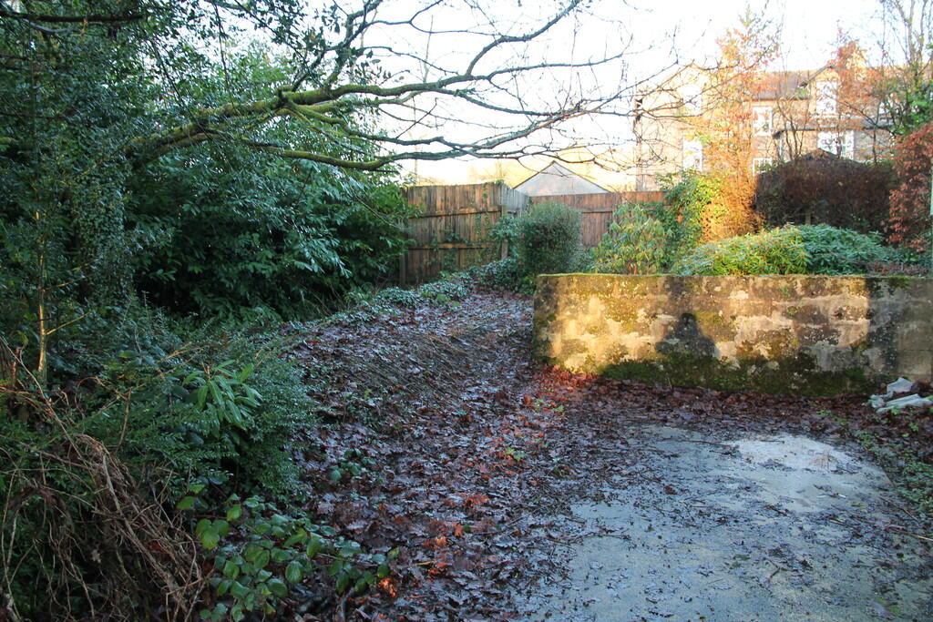 Side Parking Spac...