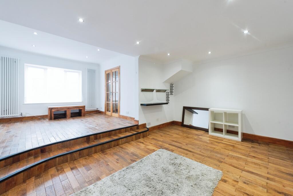 Living/Dining Room
