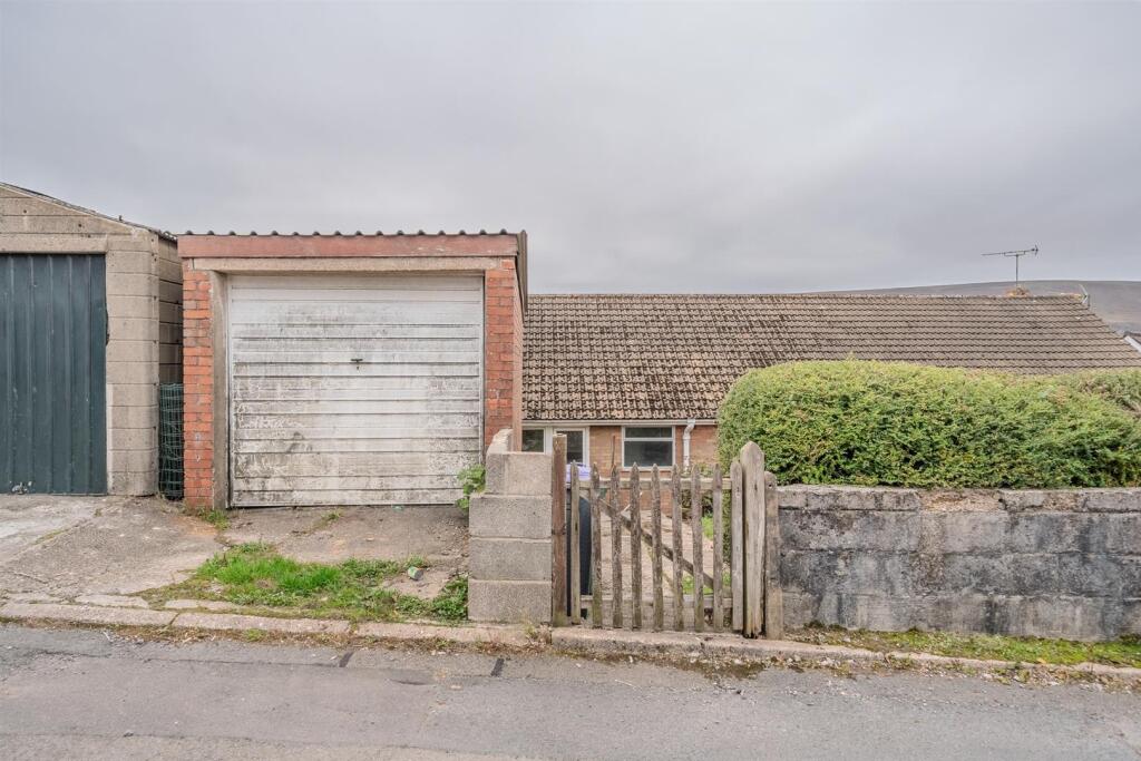 5 Llanover Road Estate-14.jpg