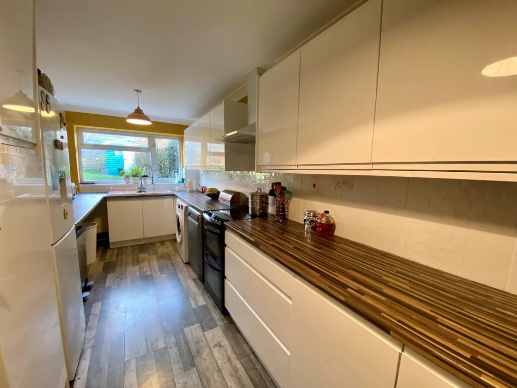 Kitchen/ Breakfast R