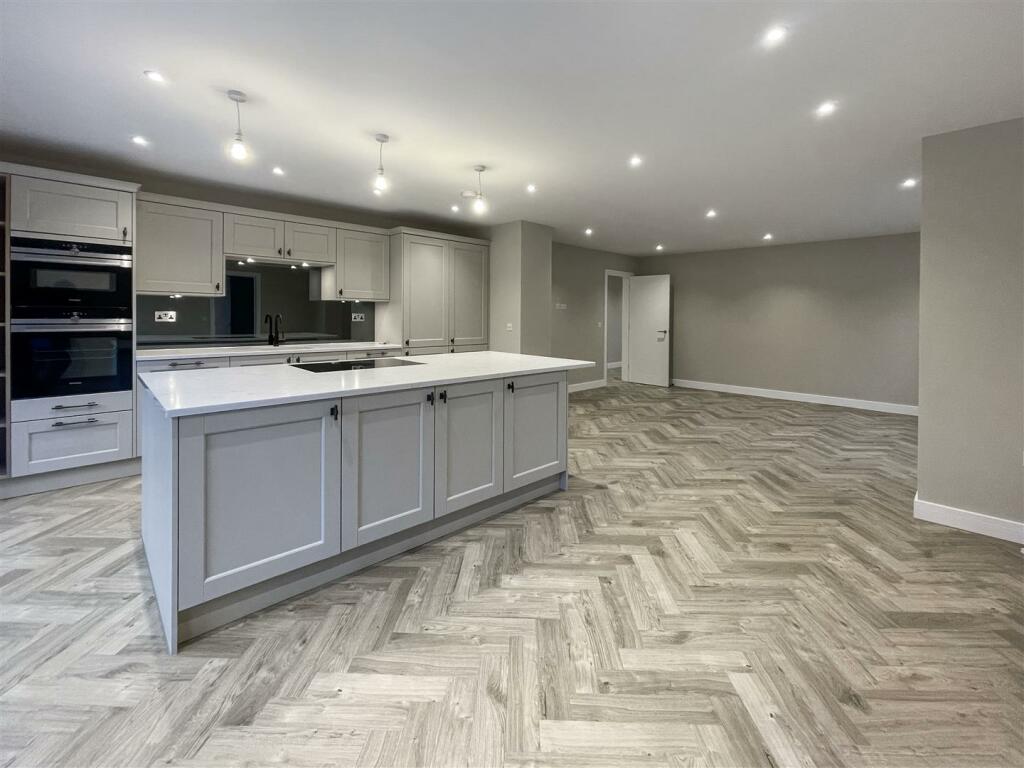 Photo 10-12-2024, 13 59 07.jpg