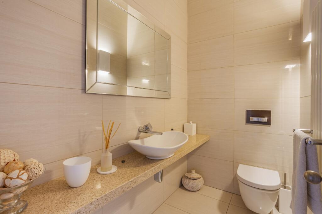 Glebe House 30178...