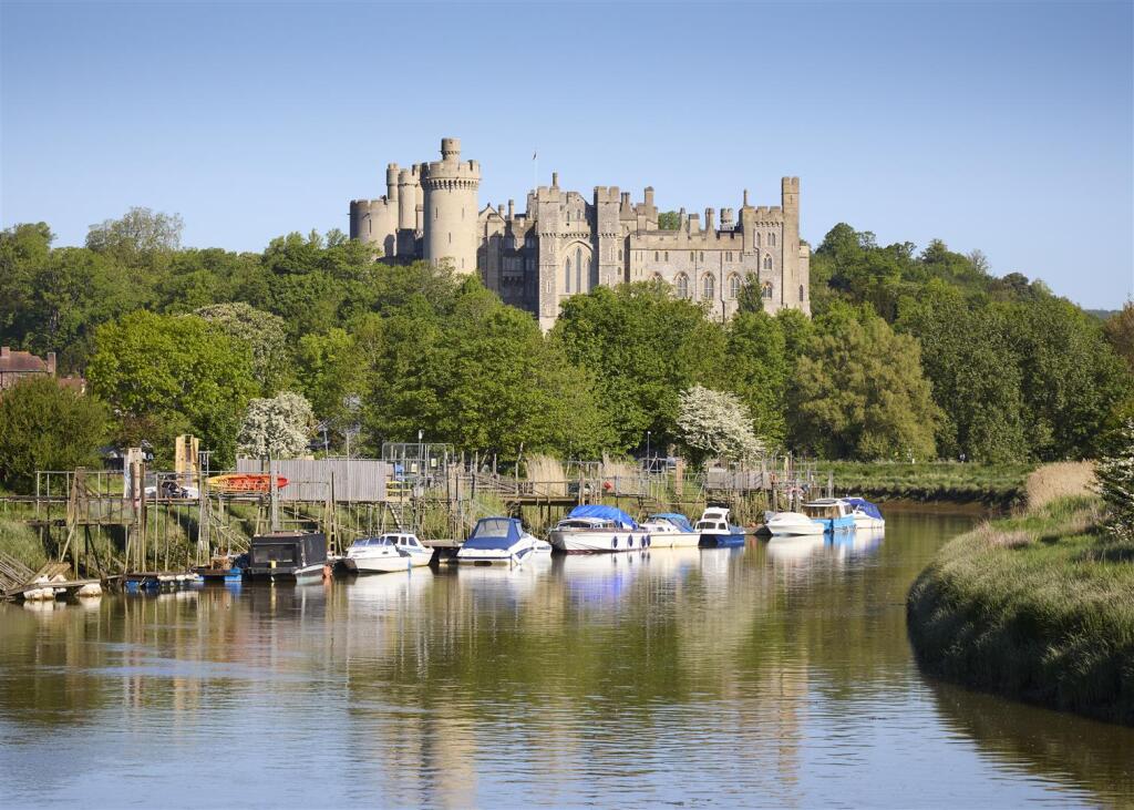 Arundel Castle &amp; River