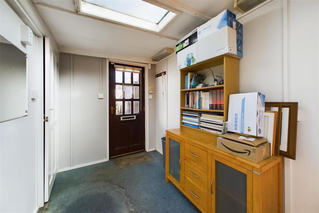 The Shop, The Common Patchway, Bristol, BS34 6AL |