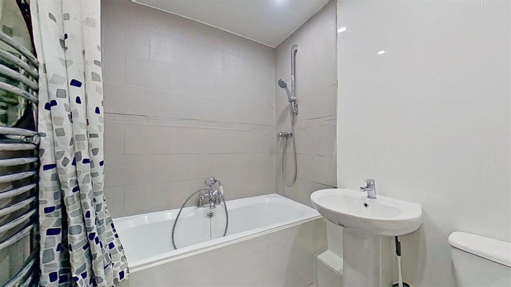 Earlsfield-Road-Earlsfield-SW18-11222023_215213.jp