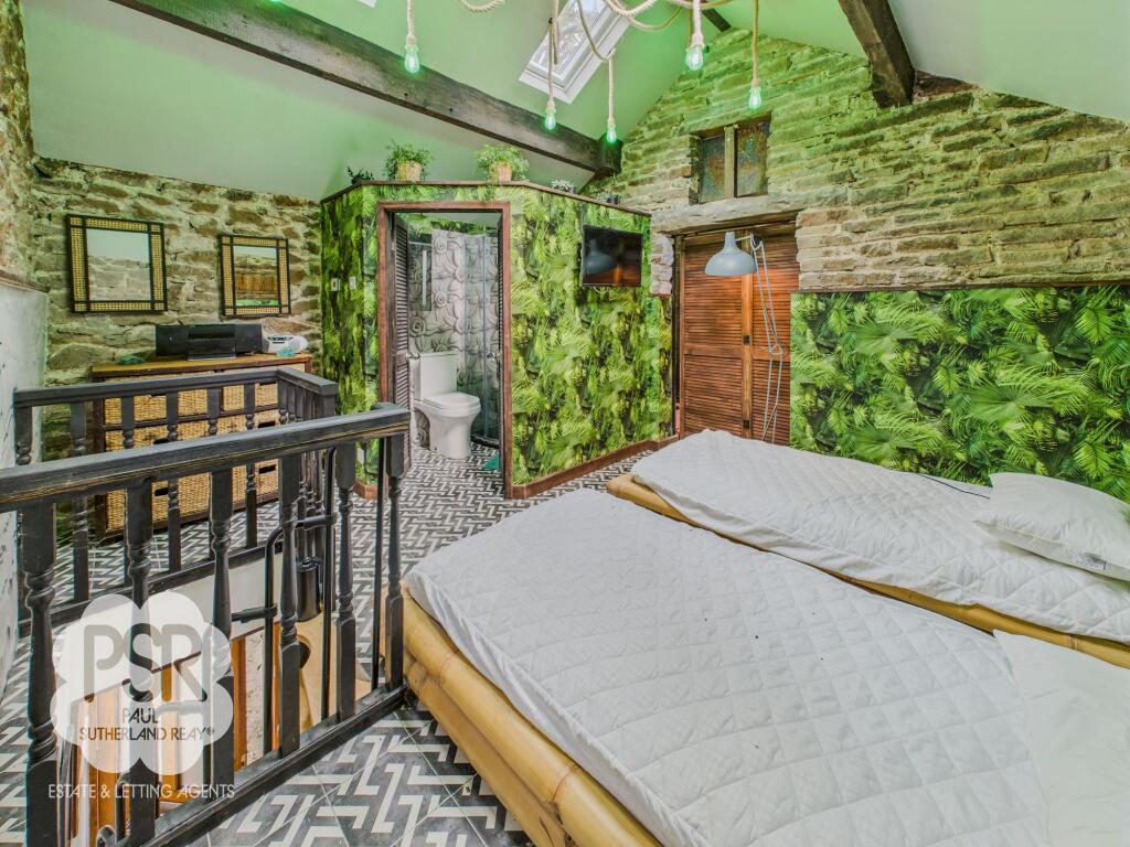 Annexe Bedroom Two with En-Suite