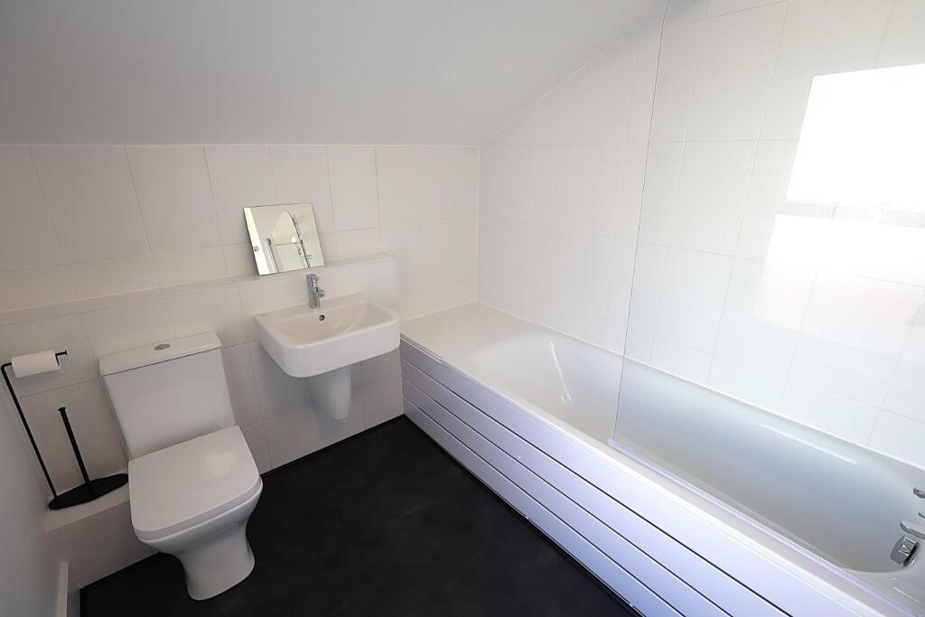 En-Suite Bathroom