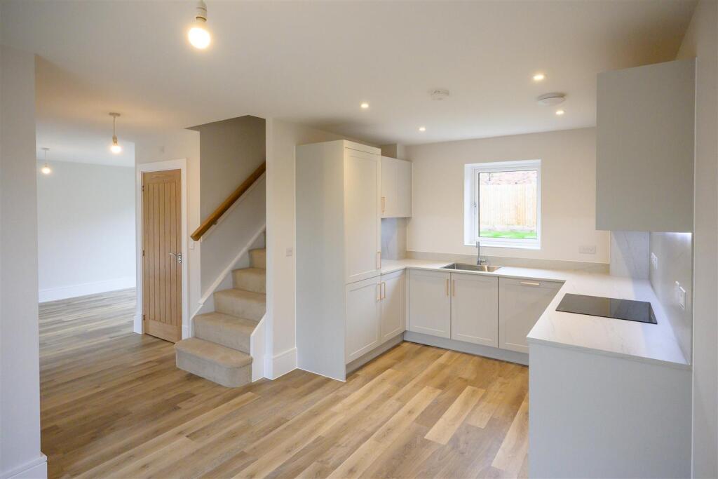 Spitfire 045 Plot 61.jpg