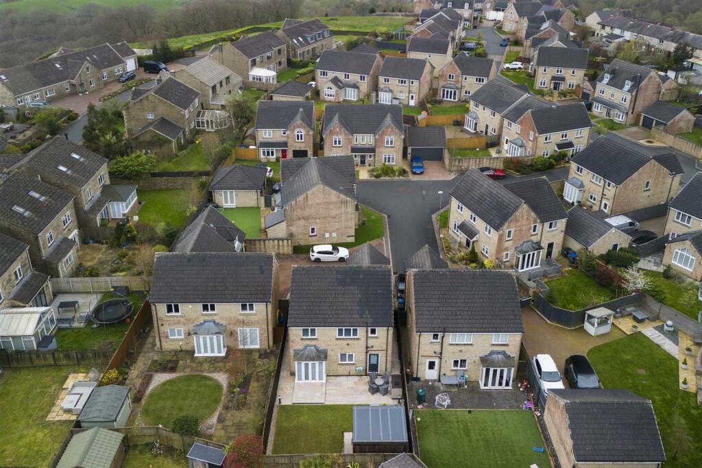 Bramleys Estate Agents - Hazel Fold - Queensbury (