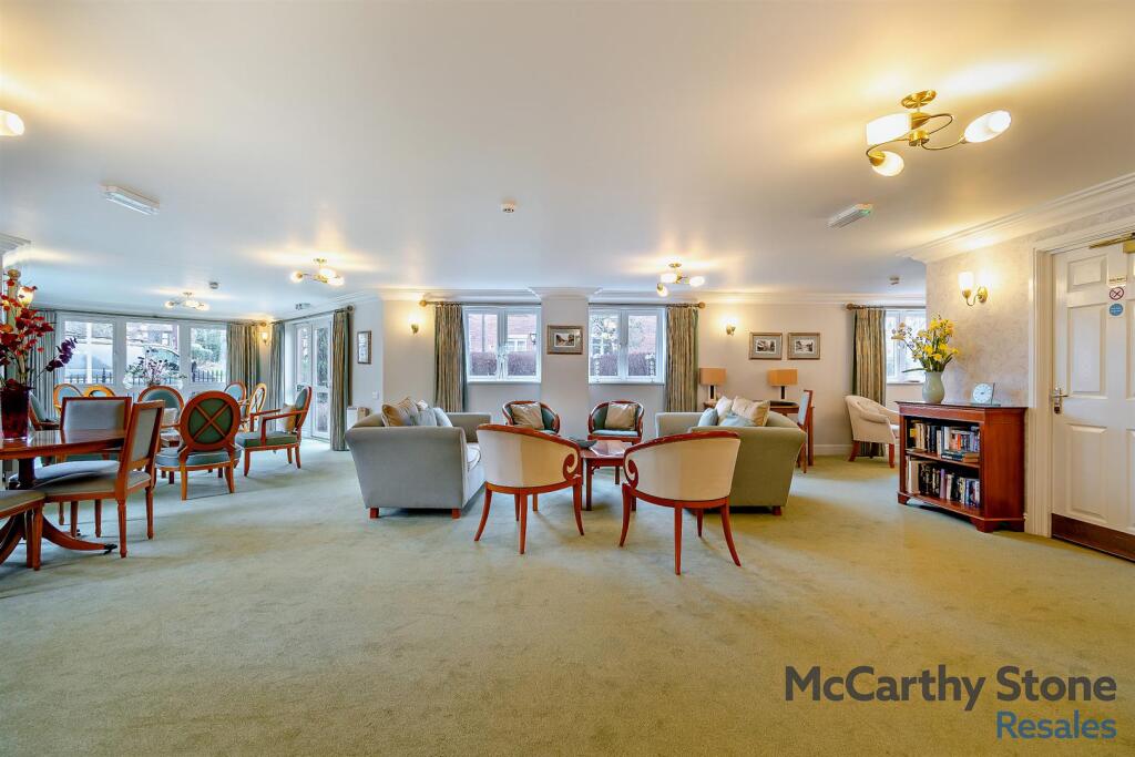 Homeowners Lounge