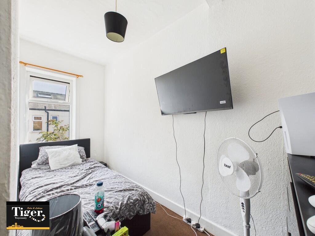 CAM03440G0-PR0395...