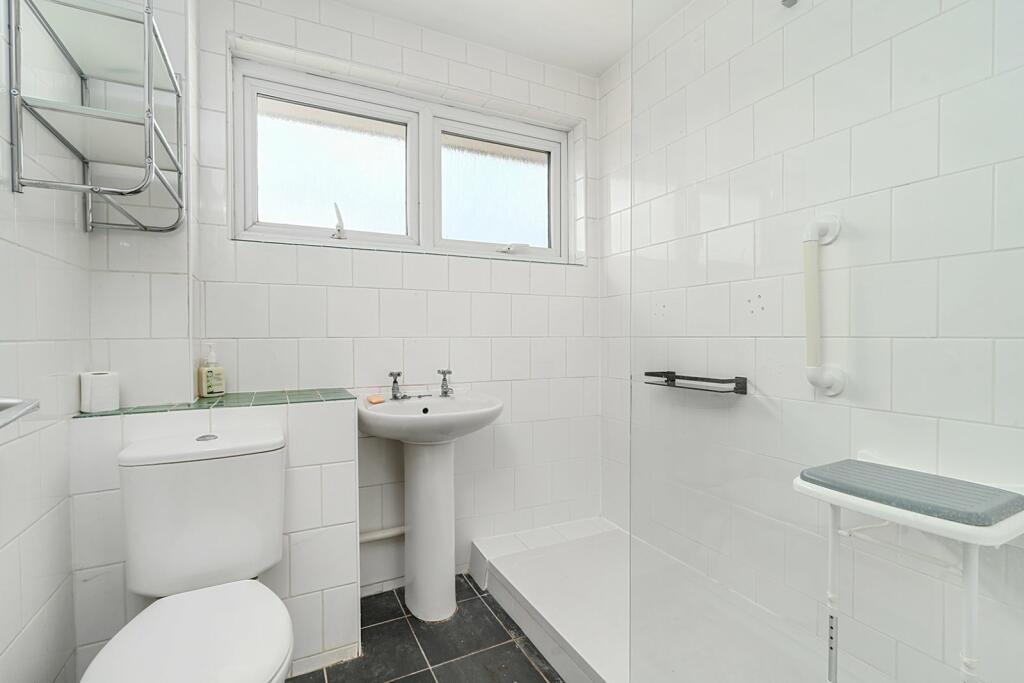 Family Shower Room