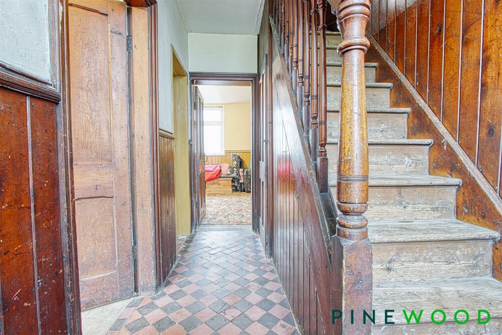 ENTRANCE HALL