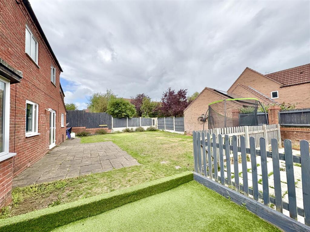 Enclosed Rear Garden