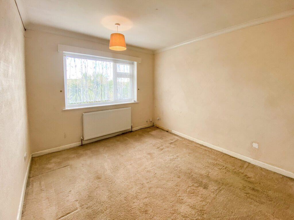 Grosvenor Avenue-Bedroom 1