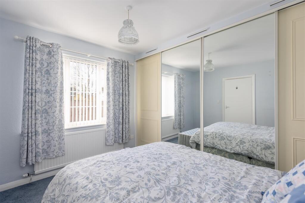 West Garth 43 Bedroom 1-2.jpg