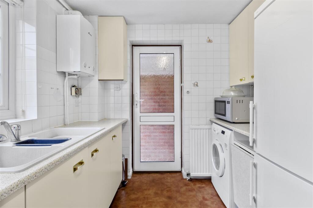kitchen #4.jpg
