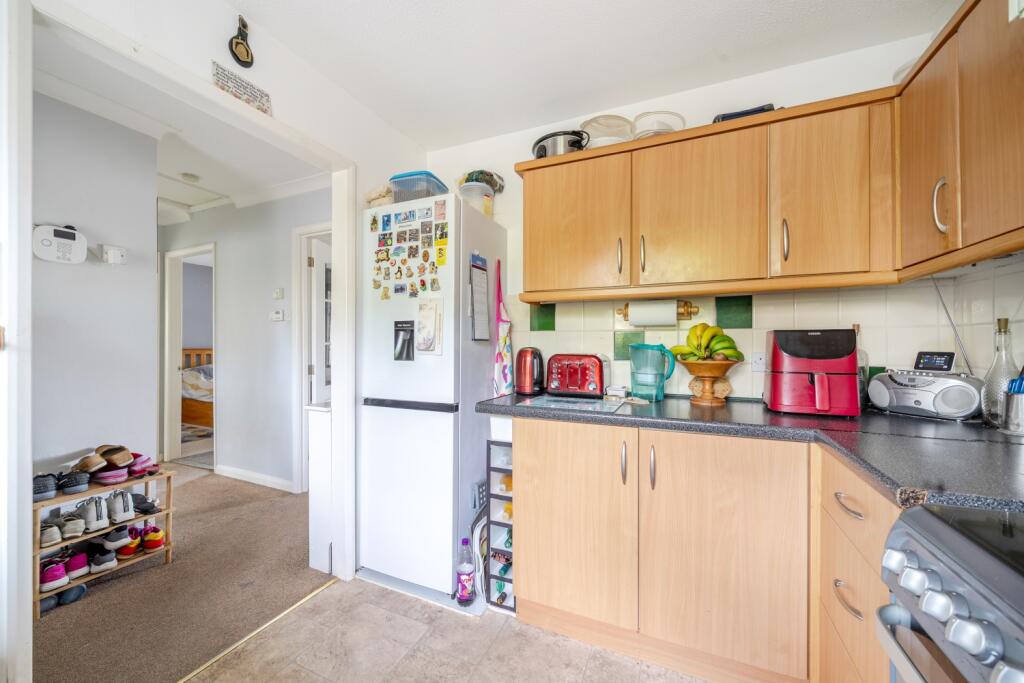 1305050-16-68407805f266a