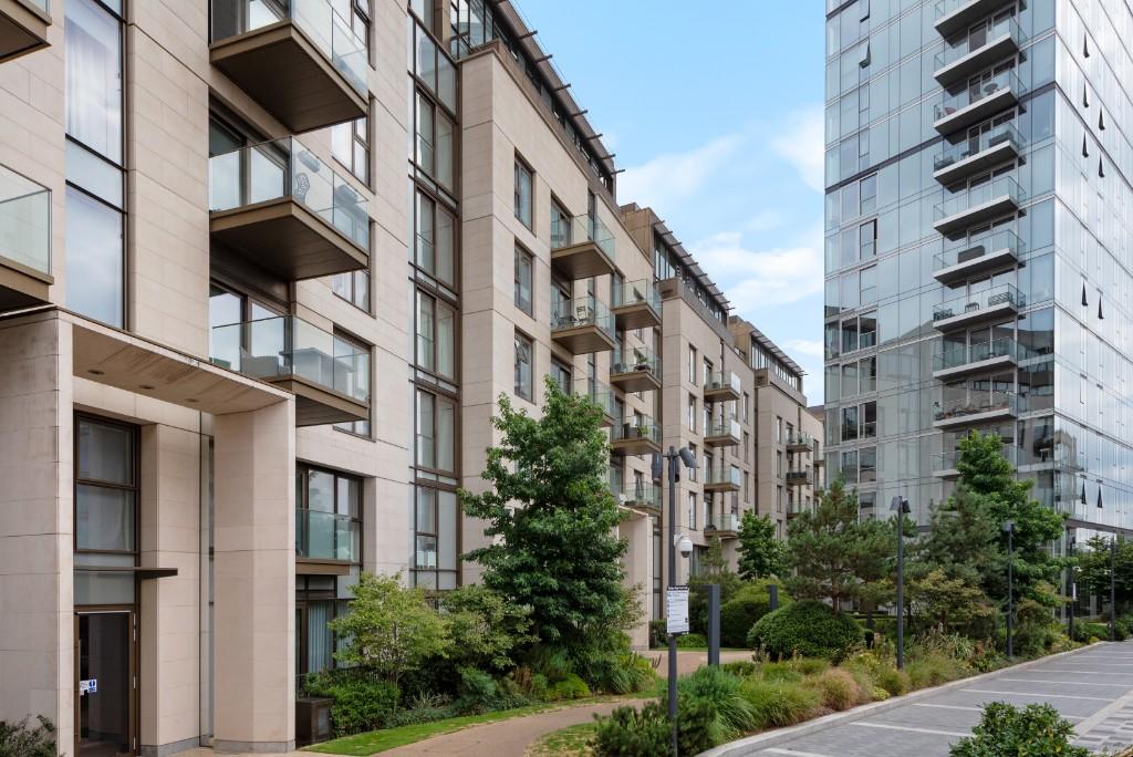 Columbia Gardens, London, SW6