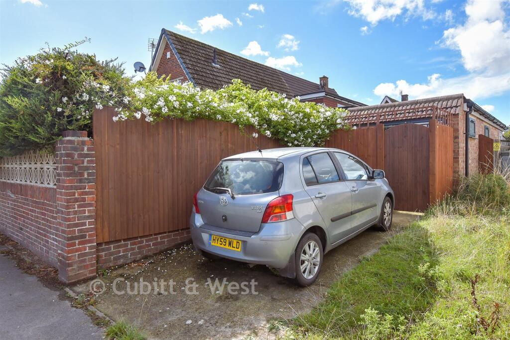 Driveway/Parking