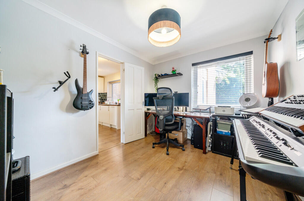 bedroom2-1