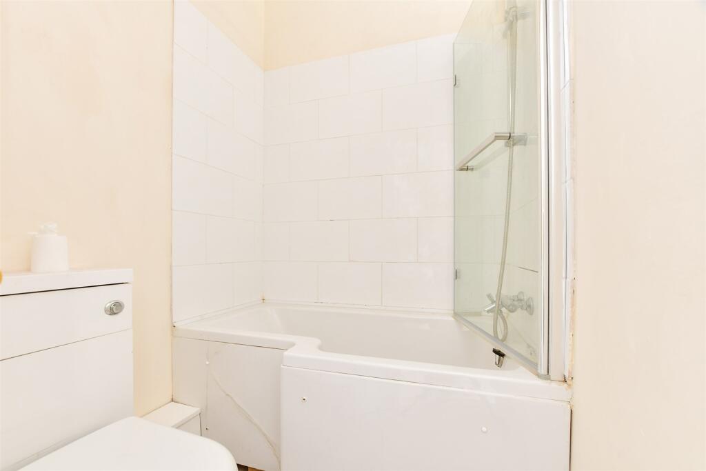 Lounge/Dining/ Kitchen (F2,51)