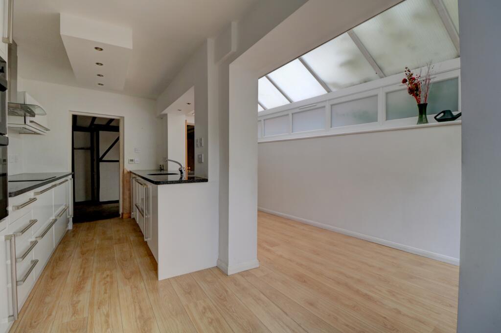 Kitchen-Breakfast Room