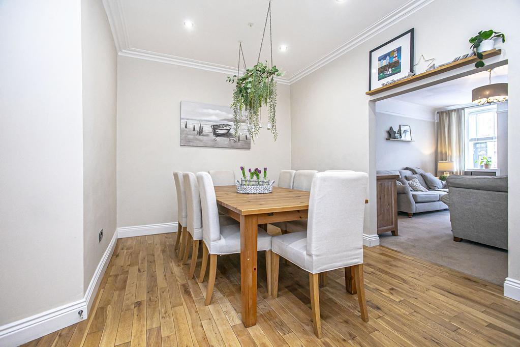 DINING ROOM AGAIN