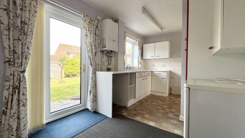 Kitchen/Dining Area