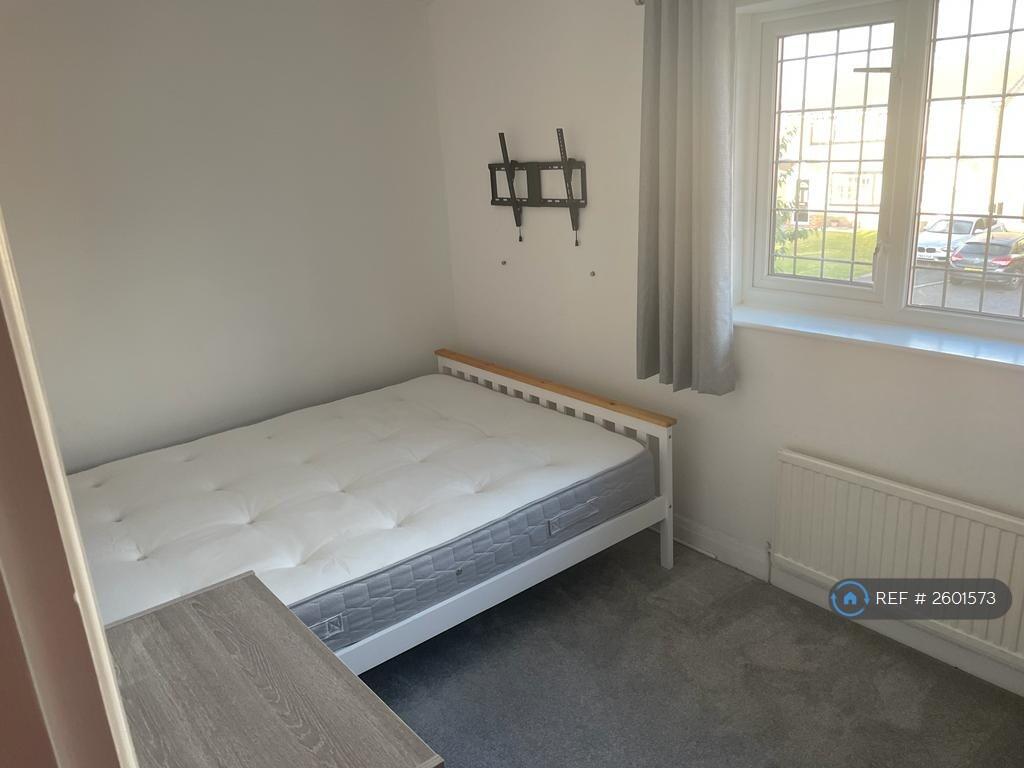 Bedroom 2(Front)