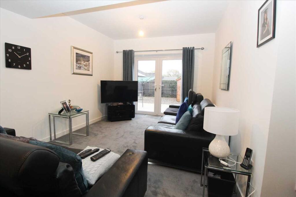 Living Room (Rear)