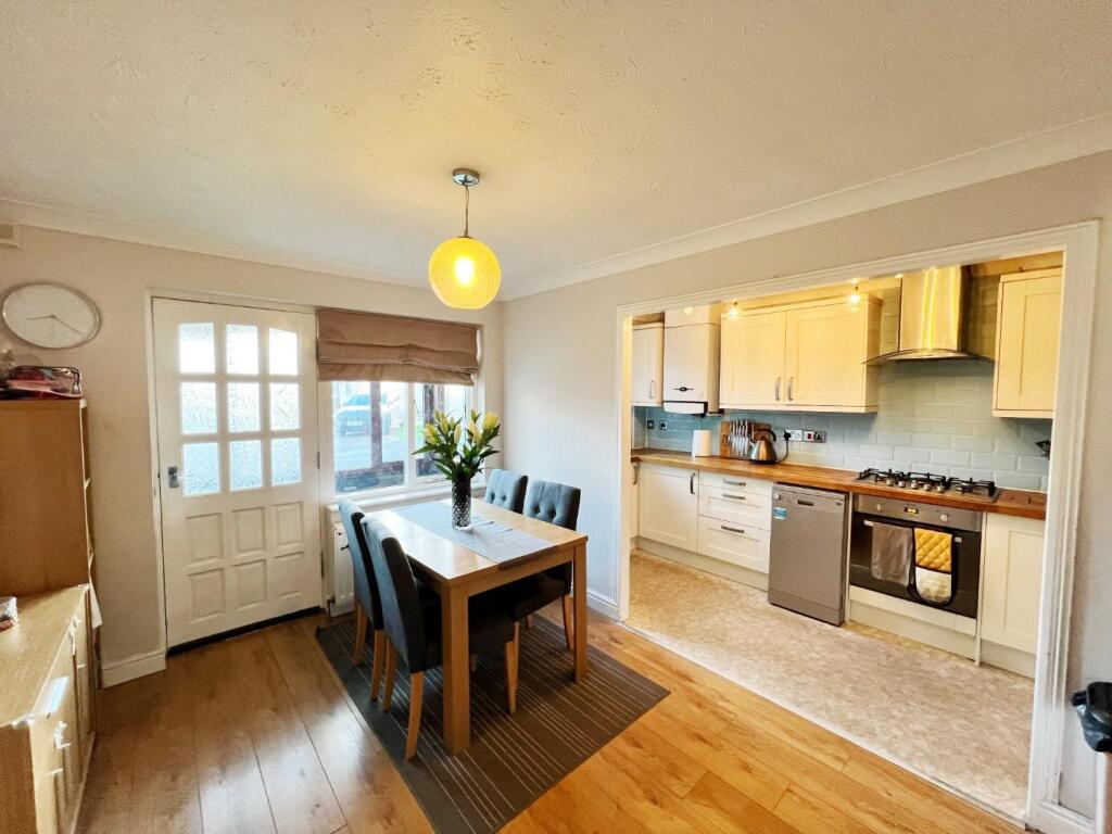 Diner / Kitchen