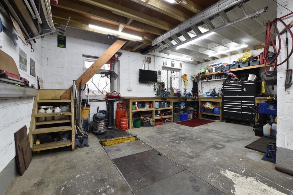 Work Shop